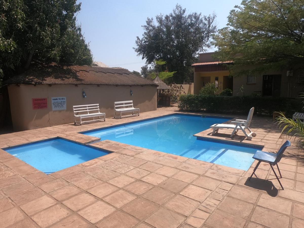 Golden Days Lodge Livingstone Exterior foto