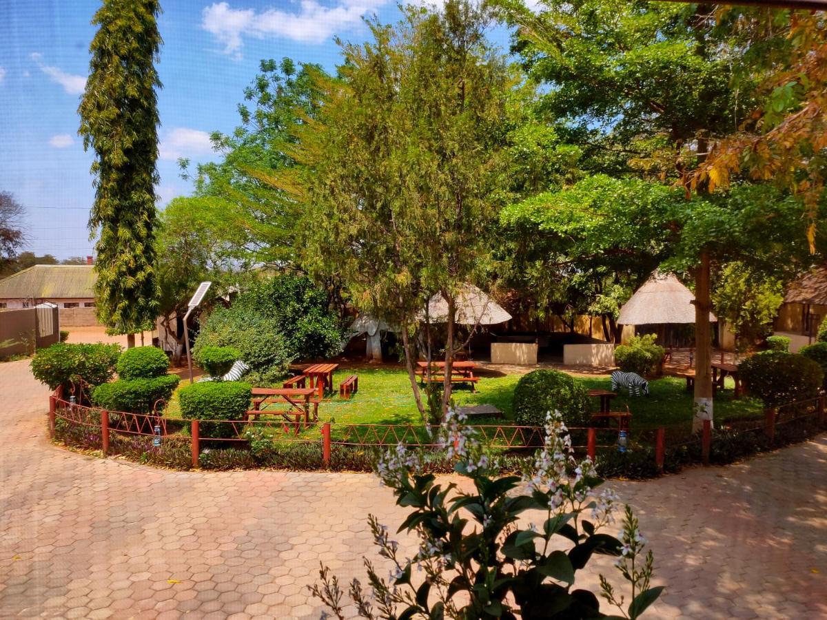 Golden Days Lodge Livingstone Exterior foto