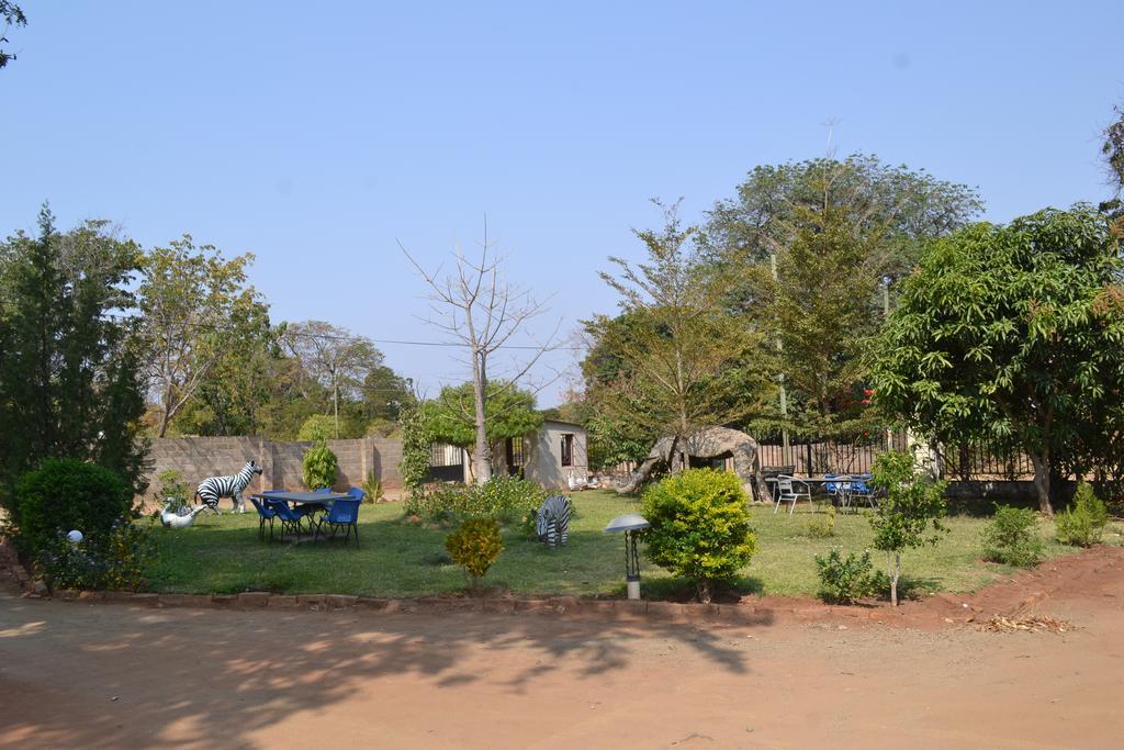Golden Days Lodge Livingstone Exterior foto